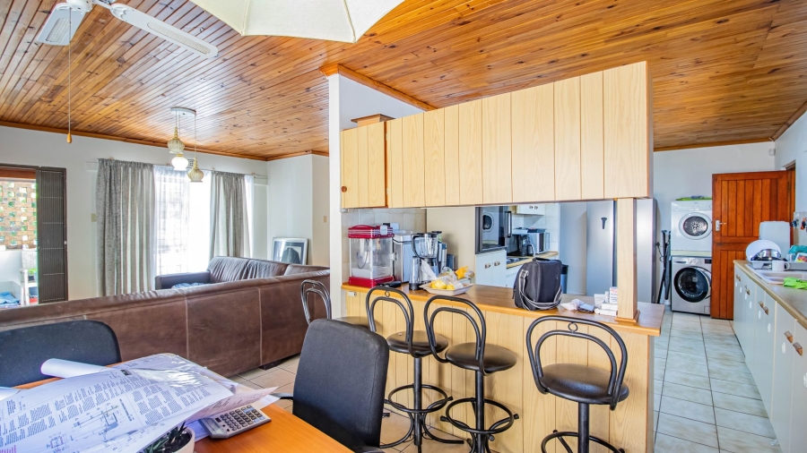 3 Bedroom Property for Sale in Middedorp Western Cape